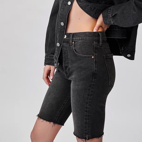 Aritzia Jean Shorts - Picture 4 of 12